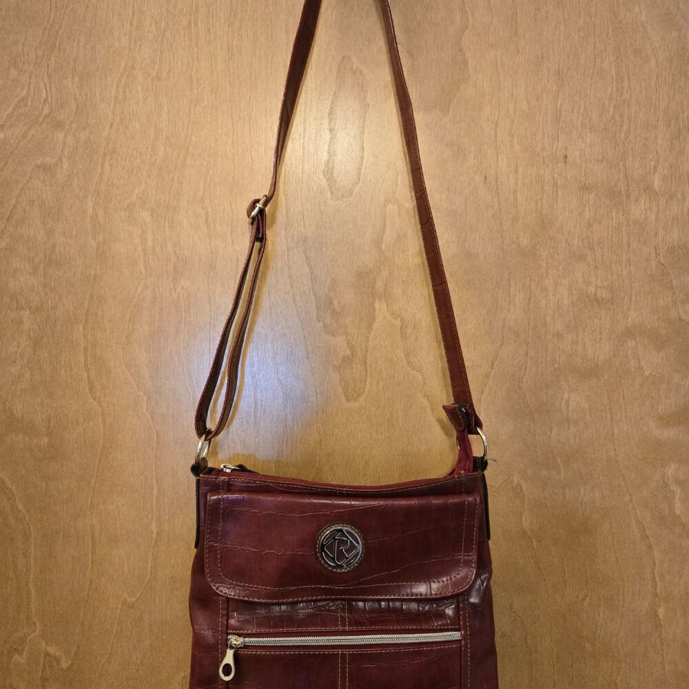 Relic dark red crossbody purse - Picture 14 of 14